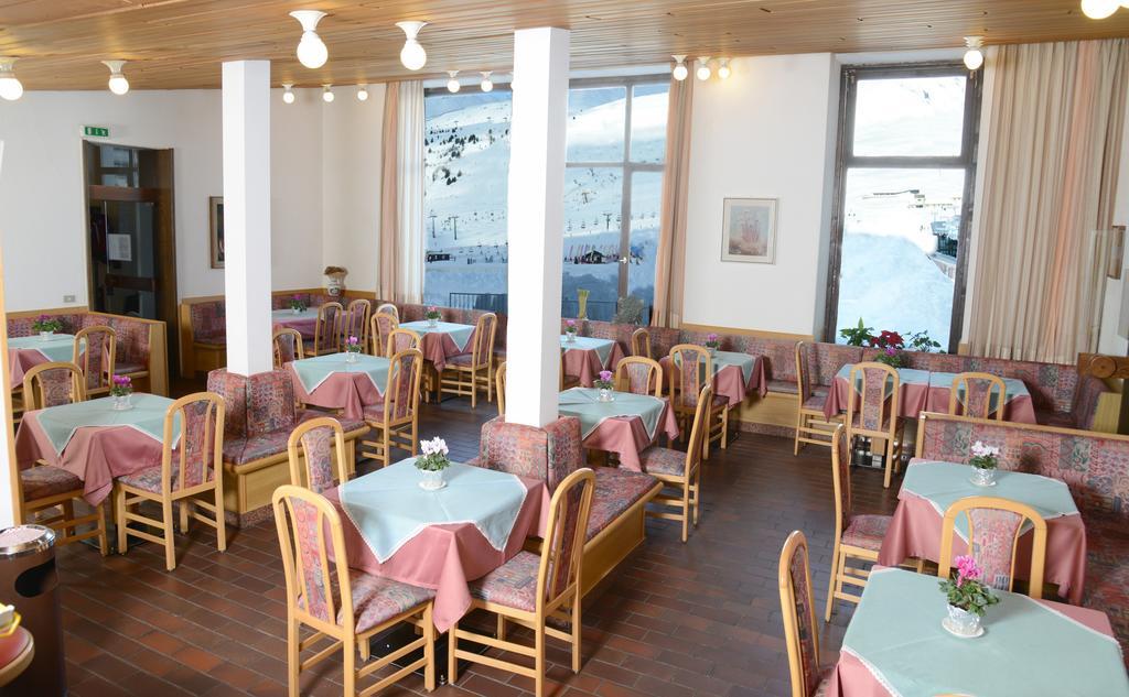 Savoia Hotel Passo del Tonale Exterior photo